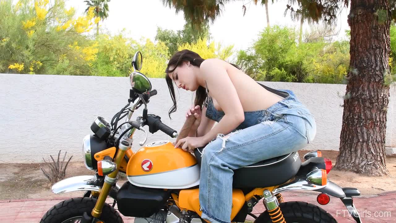 Watch Biker babe Aubree Valentine jerks off while sitting on her bike